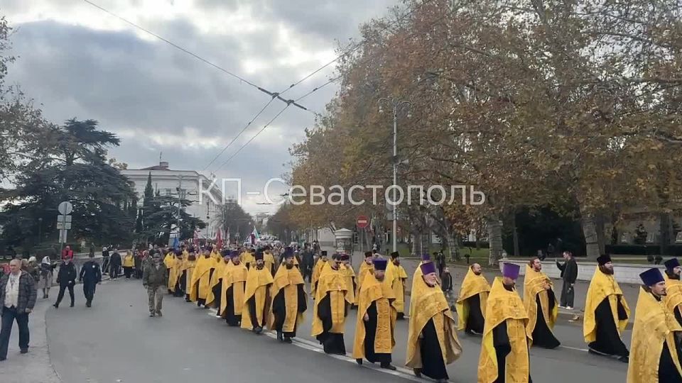 16 ������ � ����������� ������ �������� ��� � ������ ������ ������� ����� �� ����� � ������ 1920 ����
