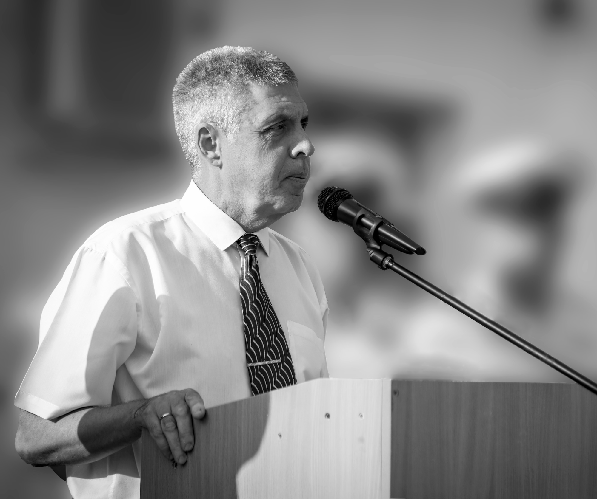 МЧС России скорбит в связи с уходом из жизни Дмитрия Смирнова