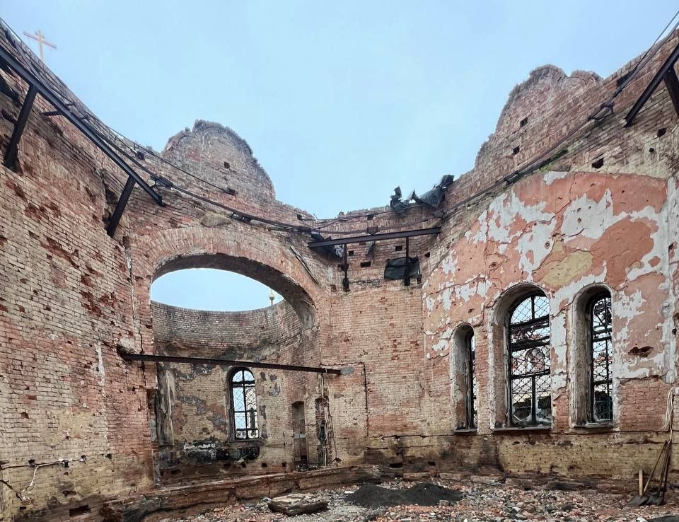 Севастопольские волонтеры доставили гуманитарную помощь в Свято-Успенский Николо-Васильевский монастырь