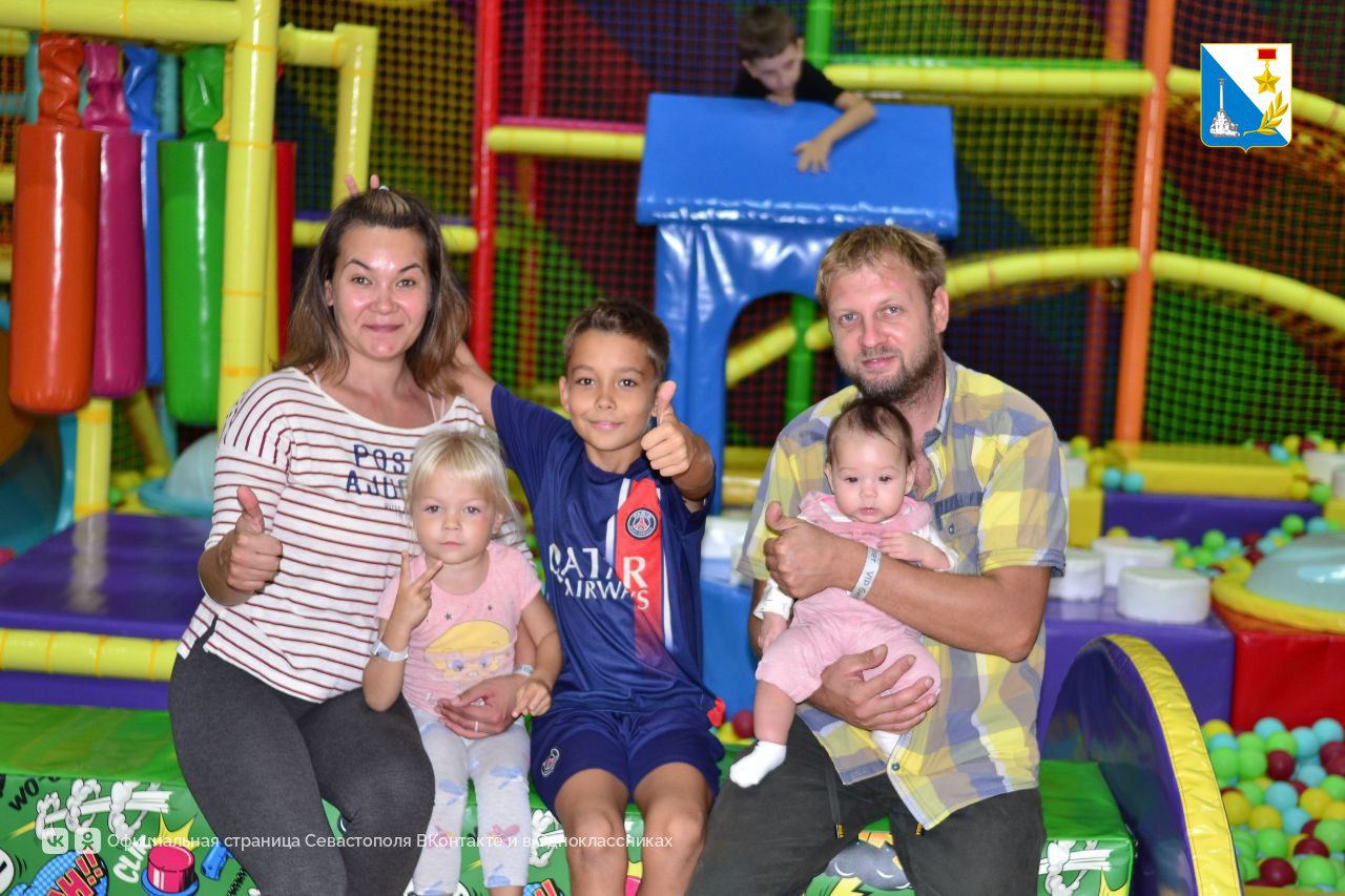 118 севастопольских семей получили по 300 тысяч рублей при рождении третьего ребёнка с начала года