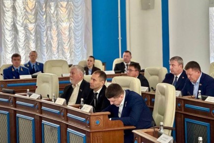 В Севастополе приняли в первом чтении бюджет ОМС