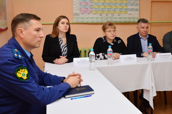 В Следственном изоляторе № 1 УФСИН России по Республике Крым и г. Севастополю для несовершеннолетних подозреваемых и обвиняемых проведен День правовой помощи