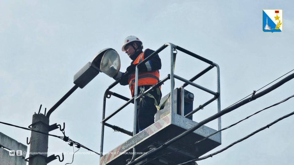 Обновили уличное освещение на улице Репина