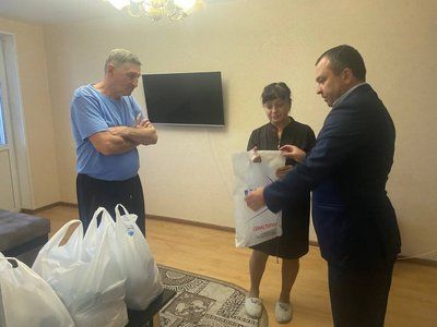ZaМИР. Александр Брыжак оказал помощь семье из Артёмовска