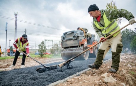 Подходят к завершающему этапу работы по благоустройству пешеходной сети на улице Лиговской