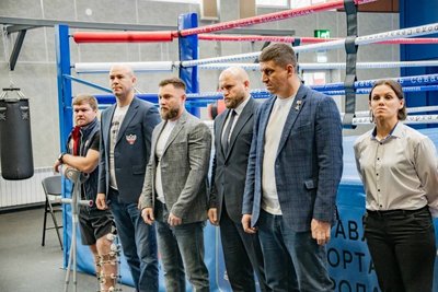 Роман Кулаков стал почётным гостем турнира по боксу «Напролом»