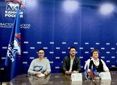 Инна Гончарова приняла участие в обсуждении вклада волонтёров в Год защитника Отечества