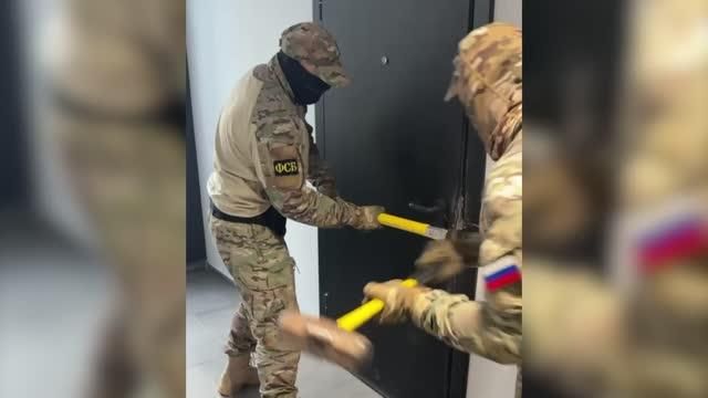 В Крыму задержали мужчину, который помогал телефонным мошенникам с Украины