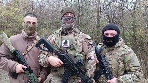 Тыл и фронт едины. Ко Дню народного единства ученики и педагоги школы №48 передали гуманитарную помощь нашим бойцам