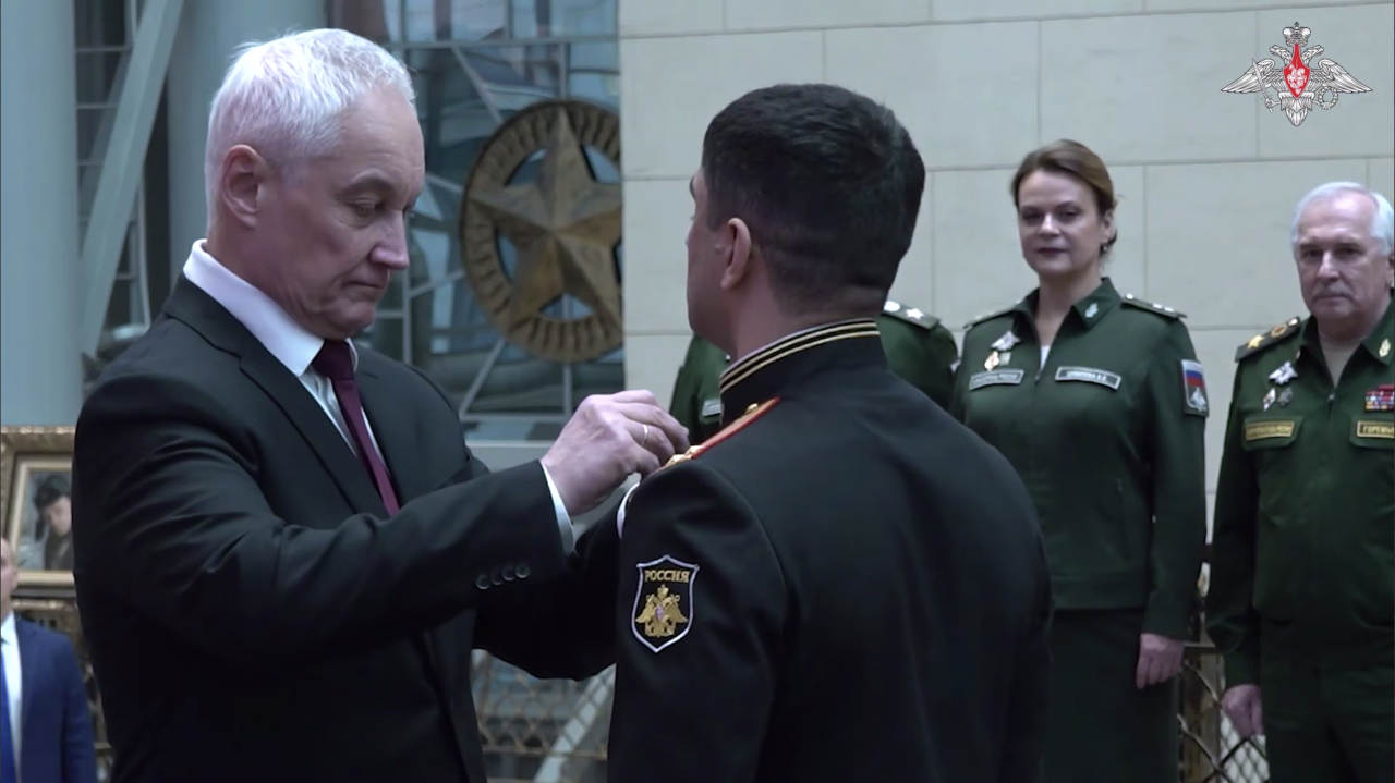 «Золотую Звезду» вручили отличившимся бойцам СВО