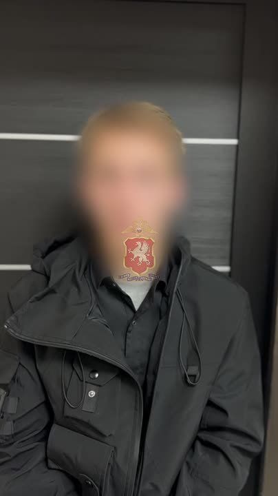 Севастопольские полицейские задержали курьера телефонных мошенников, намеревавшегося конвертировать похищенные деньги в криптовалюту