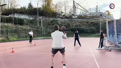 В Севастополе продолжаются бесплатные занятия в рамках проекта «Спорт в каждый двор»