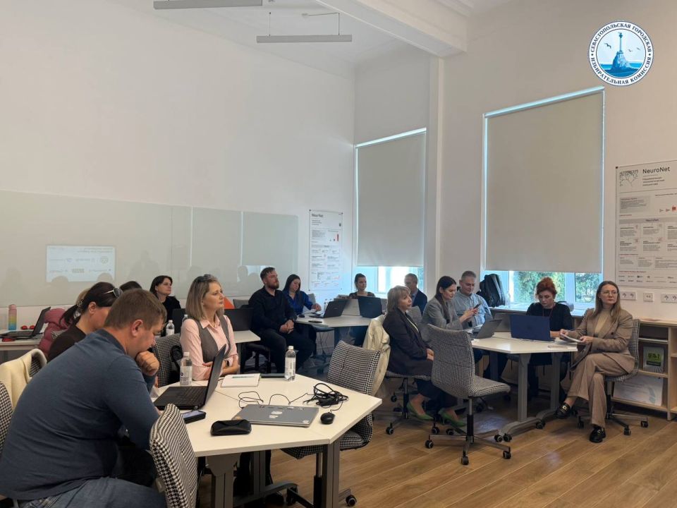 Осваиваем технологии будущего: сотрудники Севгоризбиркома прошли обучение по работе с нейросетями