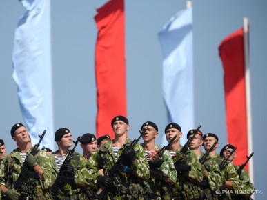 В Минобороны поздравили морпехов с 320-летием образования морской пехоты