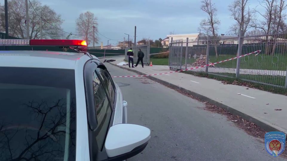 В Севастополе разбился водитель электробайка