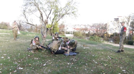 Подростки сразились в военно-тактической игре «Щит и меч»