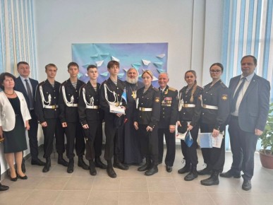 День Качи в Детском саду. Сегодня состоялось замечательное мероприятие на базе ГБДОУ "Детский сад №103", посвященное Дню поселка Кача с продолжением высадки "Аллеи Славы Героев Качи"