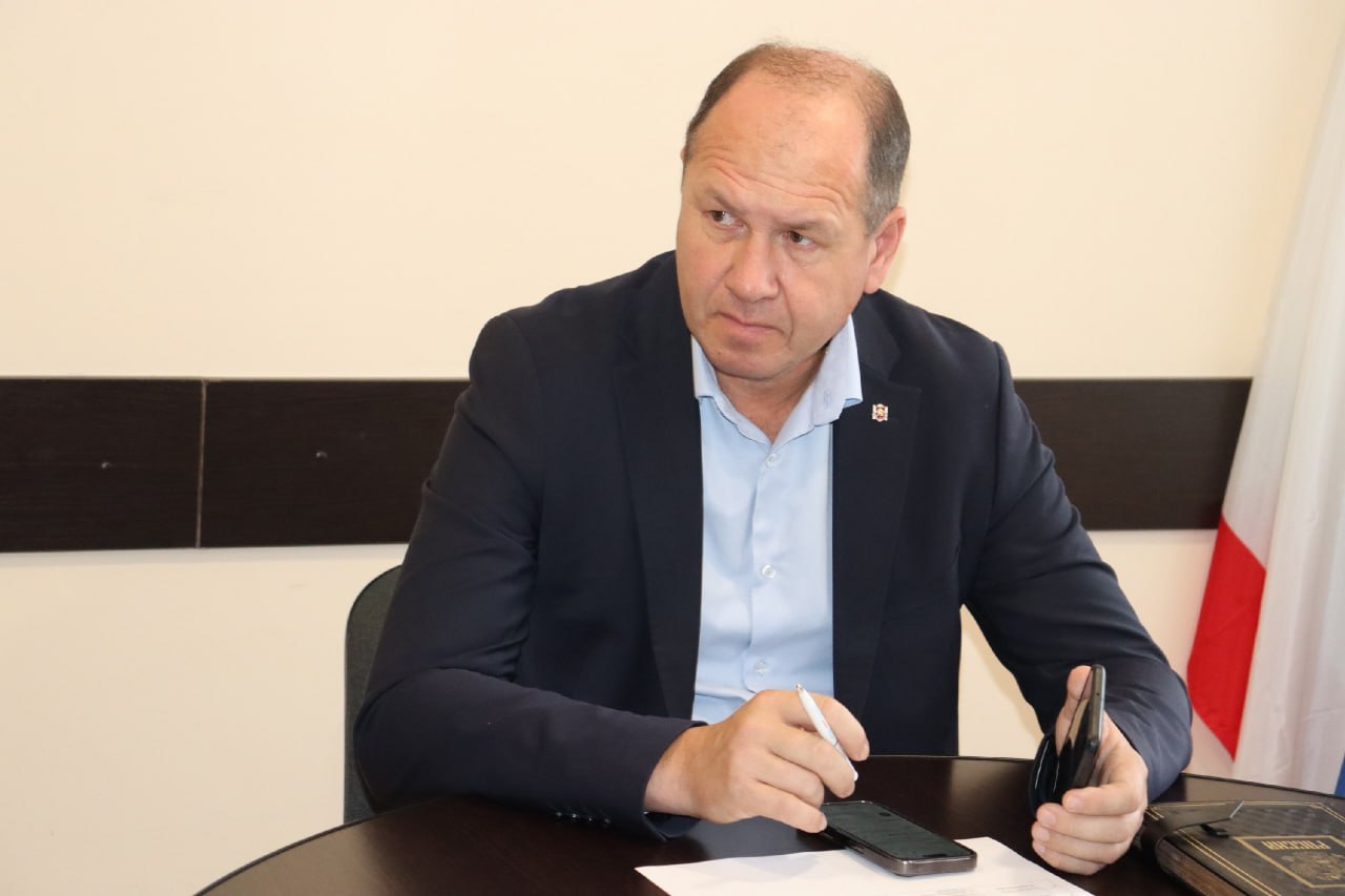 Глава администрации Сакского района заключен под стражу по подозрению в получении крупной взятки