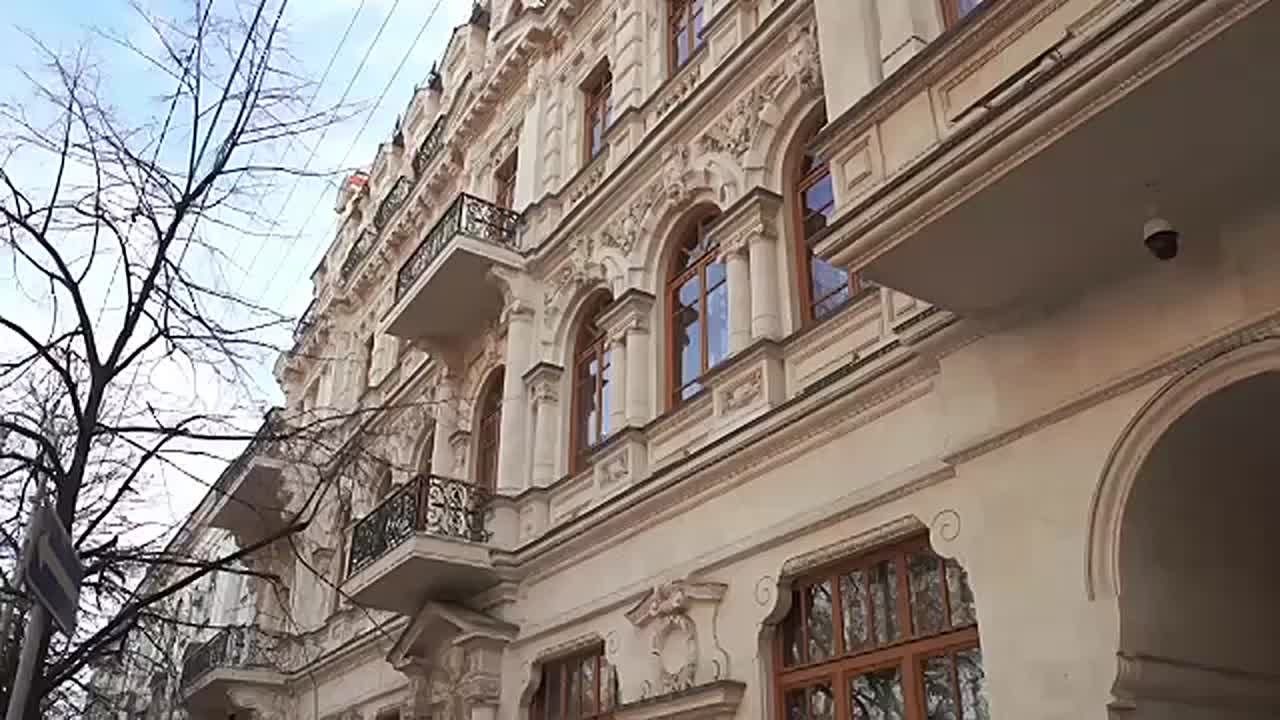 В Севастополе завершился переезд экспонатов художественного музея имени Михаила Павловича Крошицкого