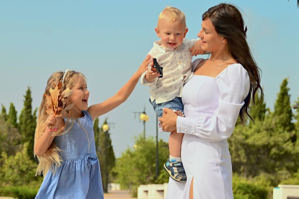 Николай Приставка: Дорогие севастопольцы! Сердечно поздравляю вас с Днем матери — светлым, трогательным и по-настоящему всенародным праздником!