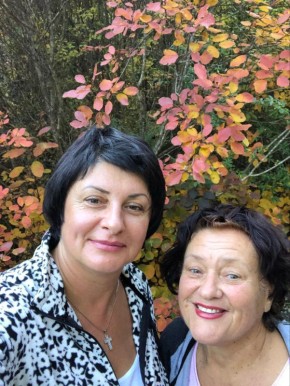 Татьяна Лобач: Дорогие мамы и бабушки! Сердечно поздравляю вас с Днём Матери!