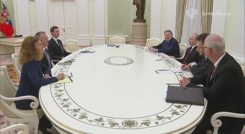 В Кремле началась встреча Владимира Путина со спецпосланником Президента США Стивеном Уиткоффом