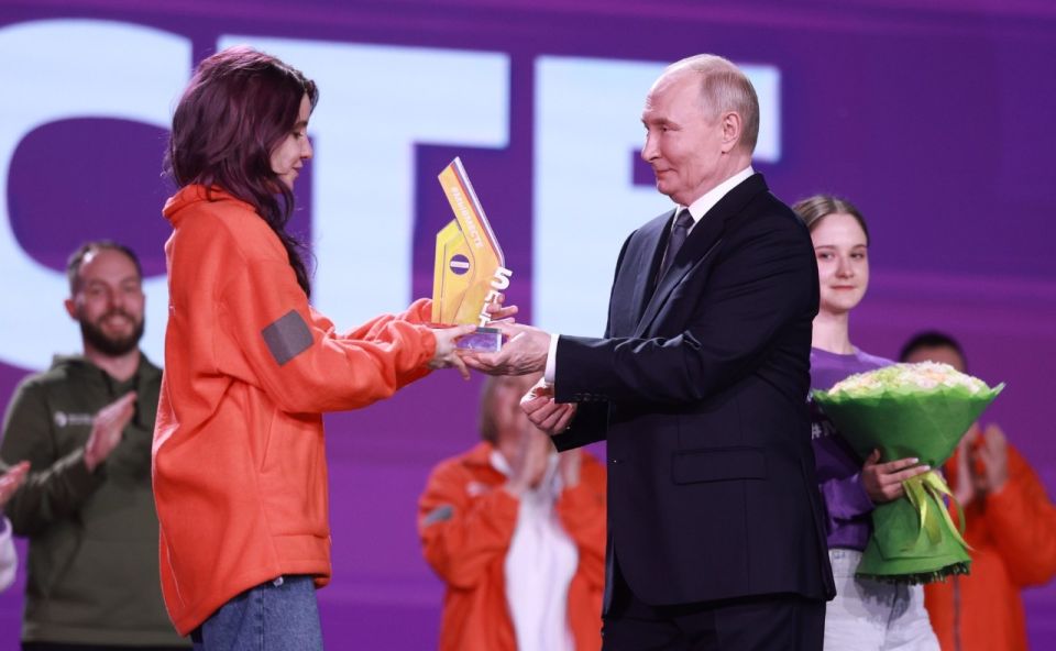 Президент Владимир Путин наградил лучшего волонтёра года