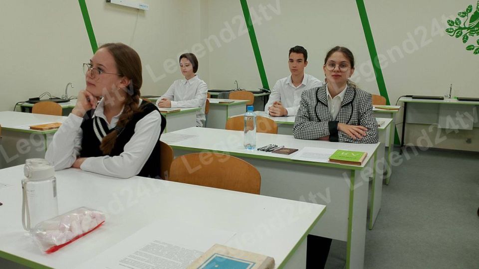 Севастопольские одиннадцатиклассники пишут итоговое сочинение