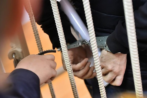 В Севастополе суд арестовал зампреда Совета муниципального округа за взятку