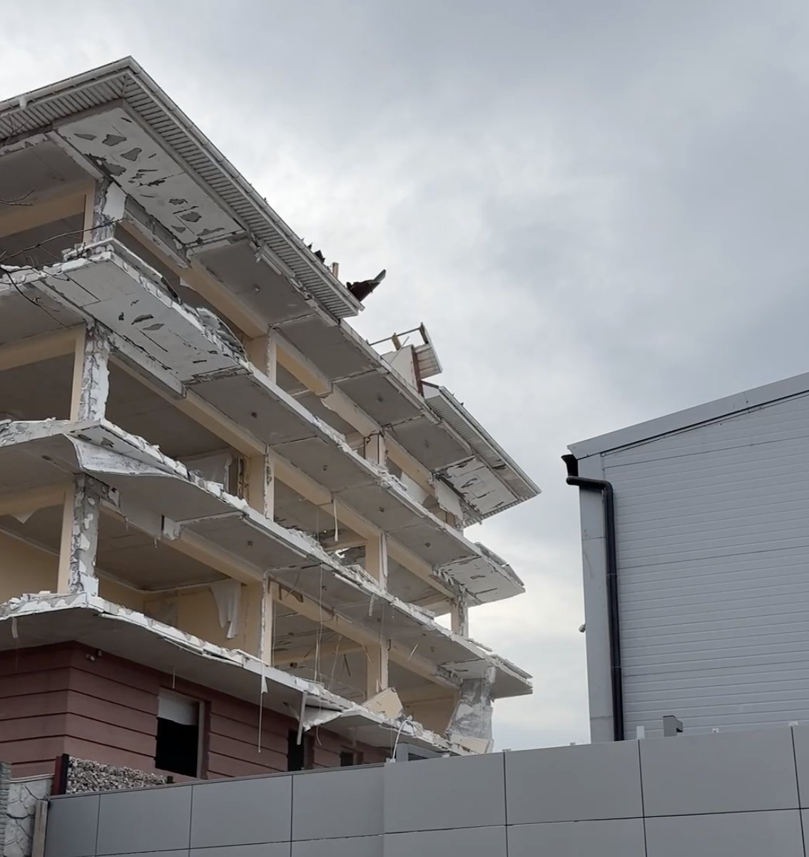 Очевидцы: дом на улице Пугачёва, 28А может рухнуть