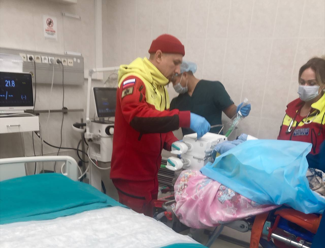 Пострадавшая при атаке ВСУ на Севастополь девочка поступила в московскую больницу