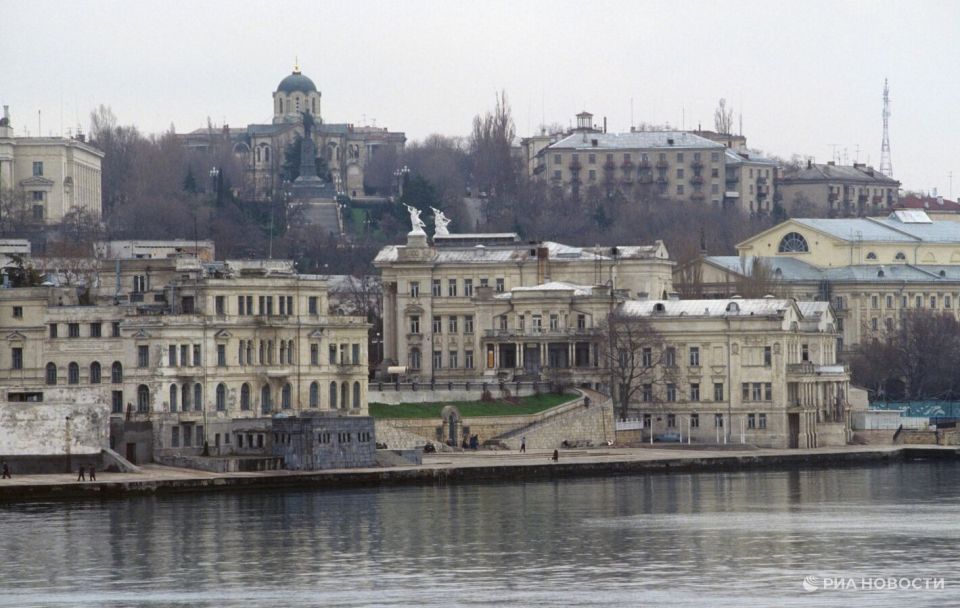 В Севастополе отменили воздушную тревогу