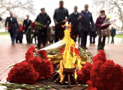 В Севастополе почтили память Героев Отечества