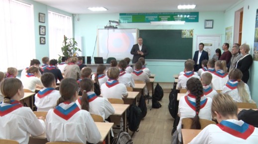 Путин отменил языковые тесты для детей соотечественников