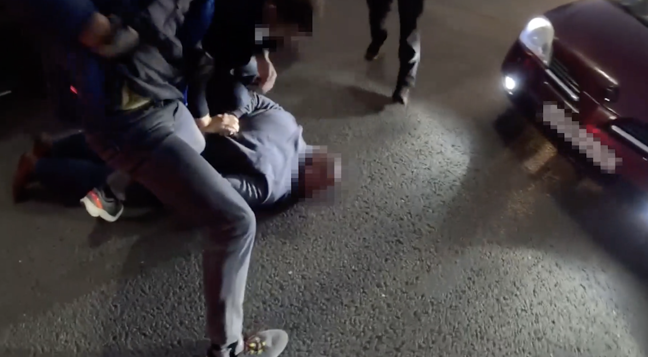 Начальника отдела закупок Ялты задержали за взятку