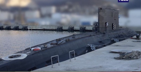 Появились кадры целой подлодки в Новороссийске
