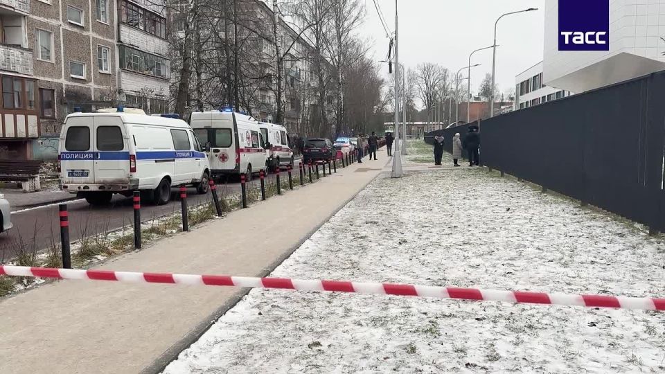 �������� ������ �� ����� � �������� ������� ���� � ������������ � ��� �� �� ���������� �������