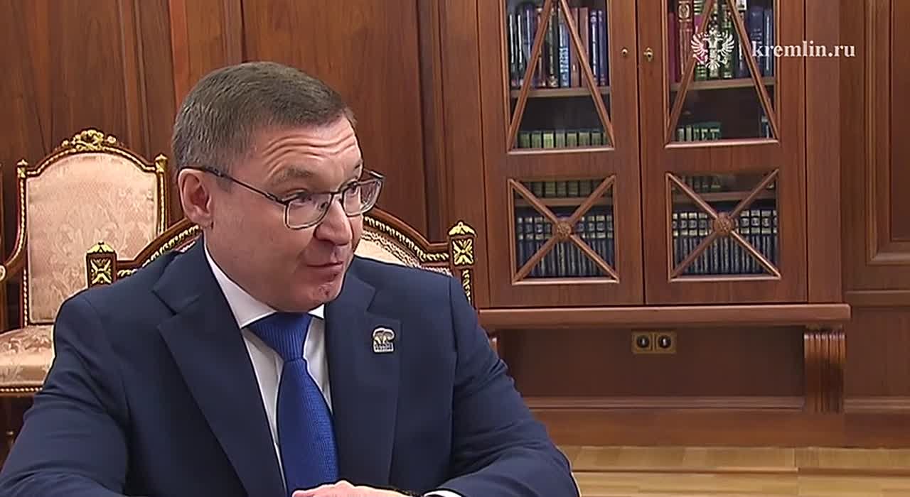 Президент РФ Владимир Путин провел встречу с секретарем Генсовета партии «Единая Россия» Владимиром Якушевым