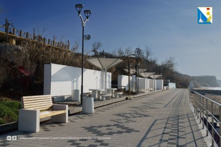 Завершили комплексное благоустройство набережной в Андреевке по программе «Формирование комфортной городской среды»