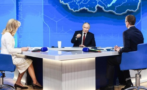 Президент Путин: российская экономика полностью под контролем