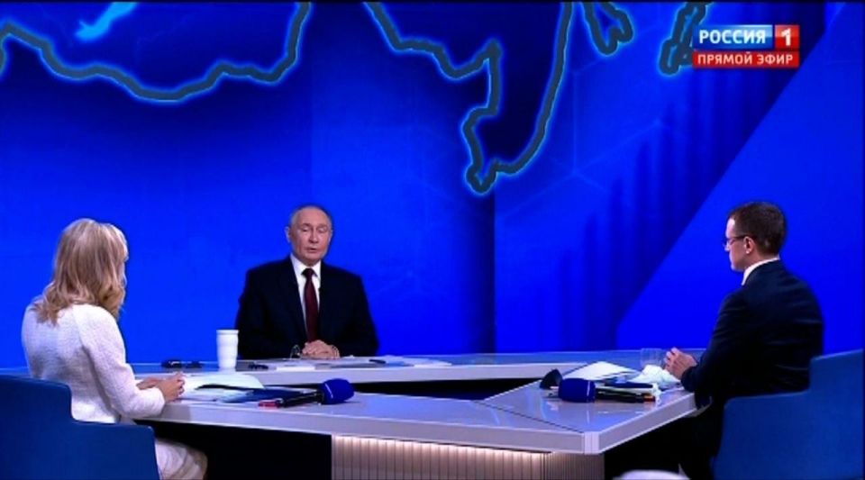 Президент России: как только с Вами начинают по телефону говорить о деньгах, сразу же кладите трубку