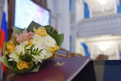 Владимир Немцев поздравил работников энергетического комплекса с профессиональным праздником