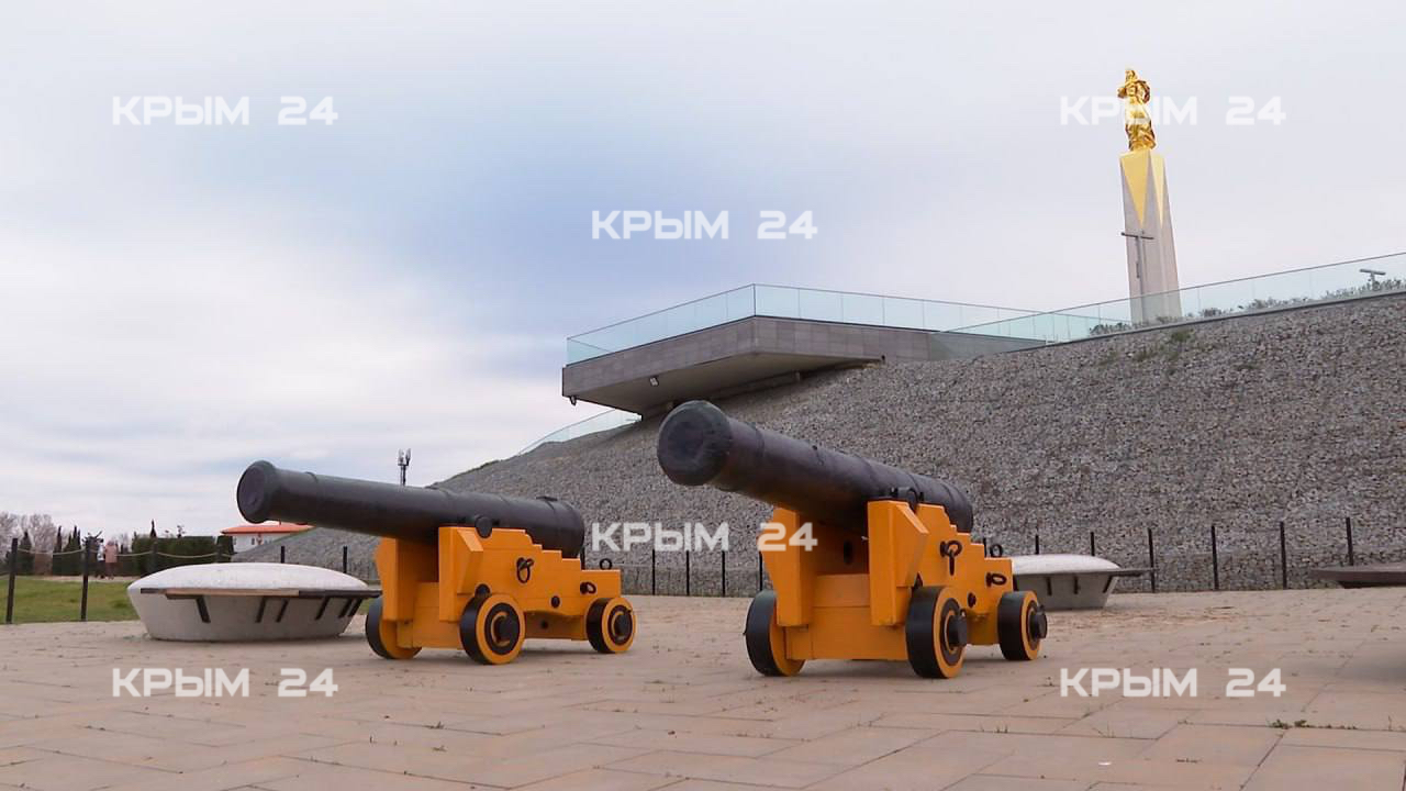 В Севастополе отреставрировали балаклавские пушки времён Крымской войны