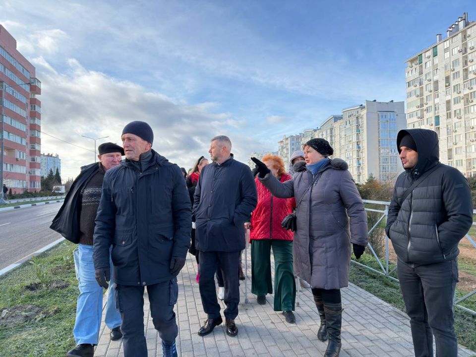 Как и обещал, провел встречу с жителями проспекта Античный