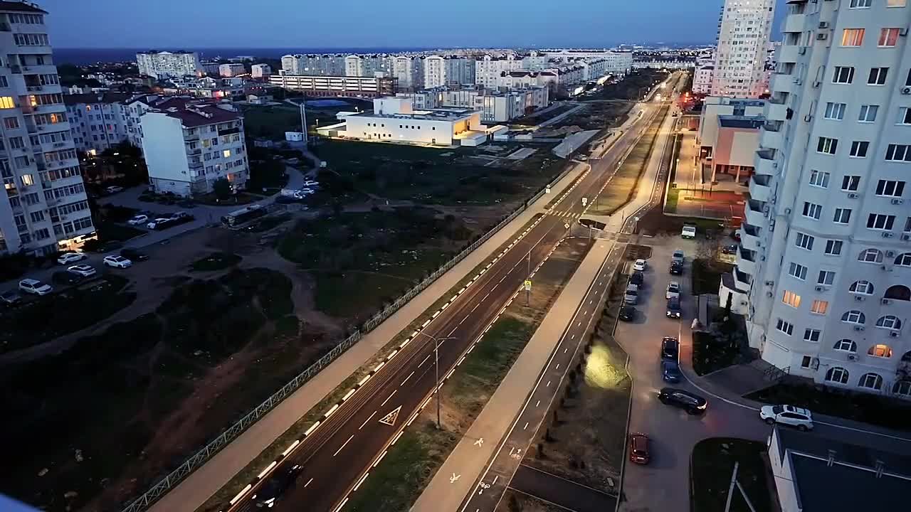 Строительство новой двухполосной дороги на Античном проспекте завершено, уже ходит транспорт