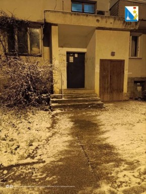 Управляющие компании очищают дворы от снега