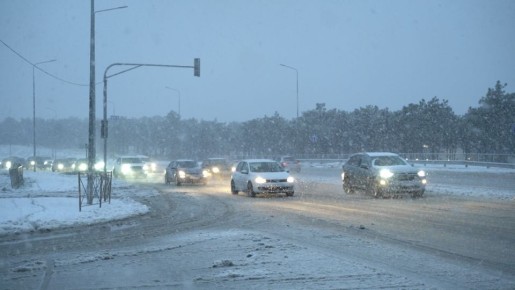 Дорожные службы всю ночь работали в Севастополе