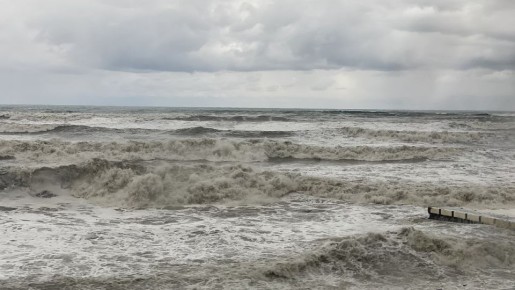 В Севастополе снова ожидается сильный ветер ночью