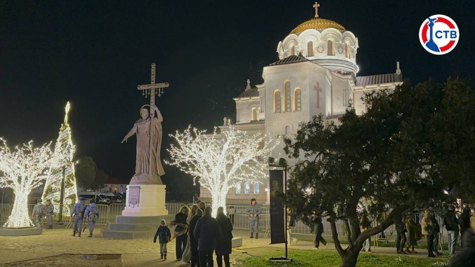 Сотрудники «Севастопольской телерадиокомпании» традиционно провели прямую трансляцию Божественной литургии в честь Рождества Христова