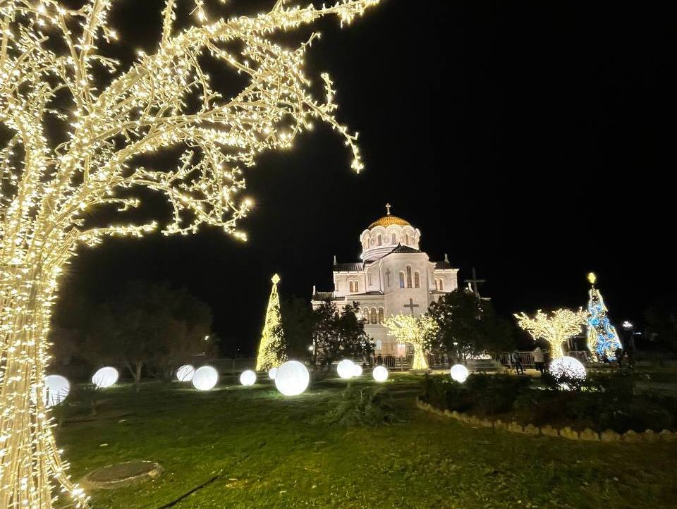 Горсвет: Дорогие Севастопольцы и гости Города - Героя! С Рождеством Христовым!